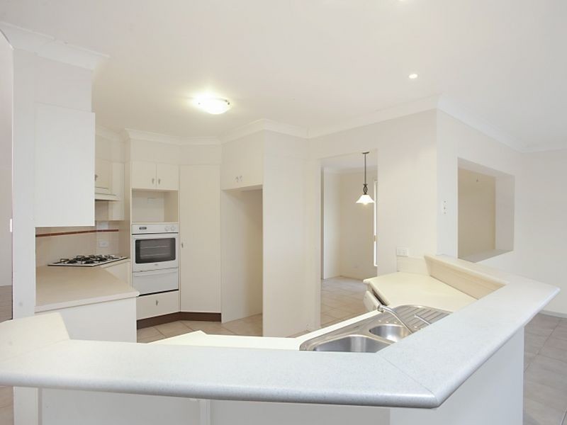 75 Crown Street, Belmont NSW 2280