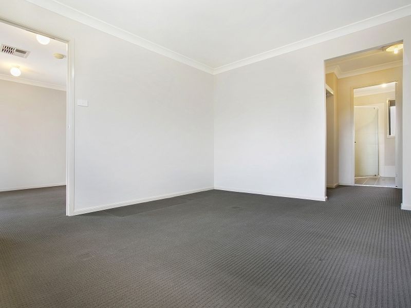 27 The Hill, Valentine NSW 2280