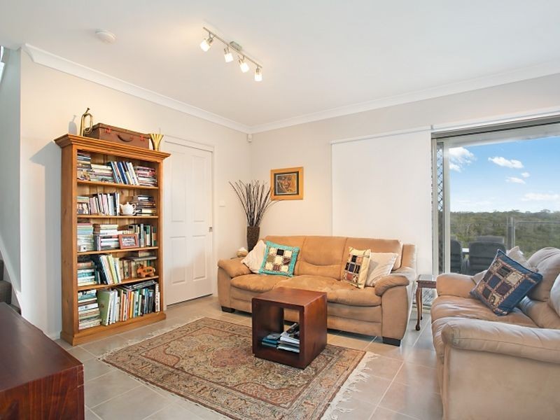 15 Siloam Drive, Belmont North NSW 2280