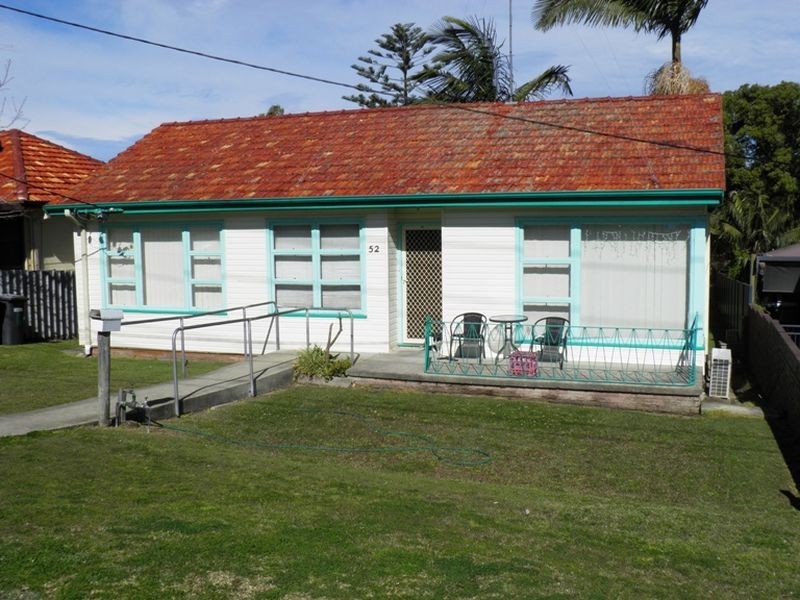 52 Golding Avenue, Belmont North NSW 2280