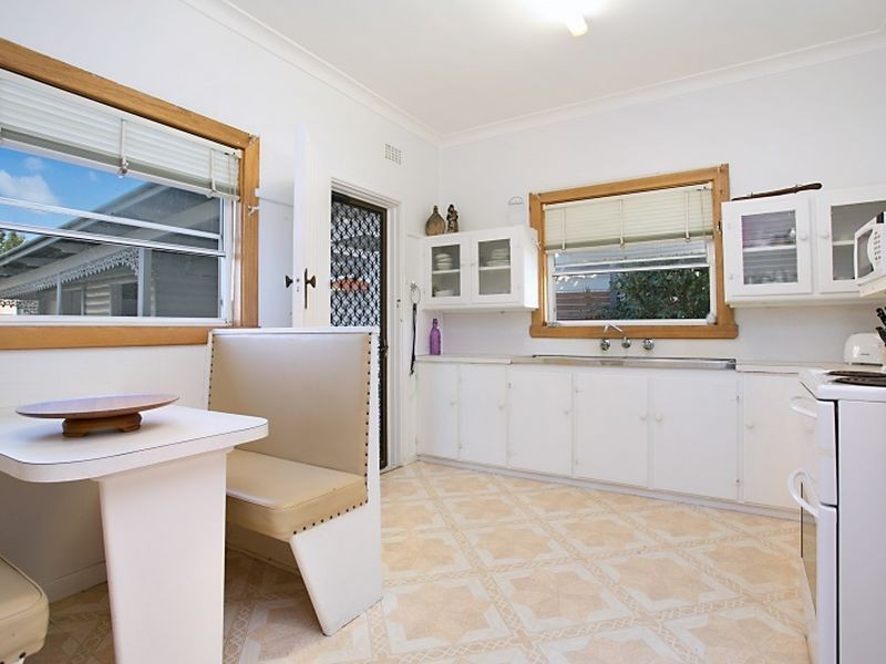 831 Pacific Highway, Belmont South NSW 2280