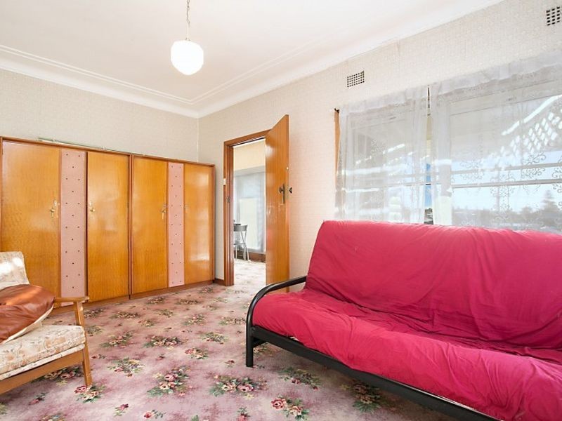 831 Pacific Highway, Belmont South NSW 2280