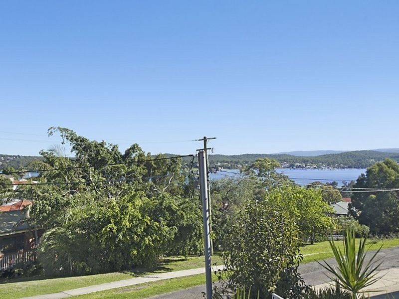 6 Short Street, Speers Point NSW 2284