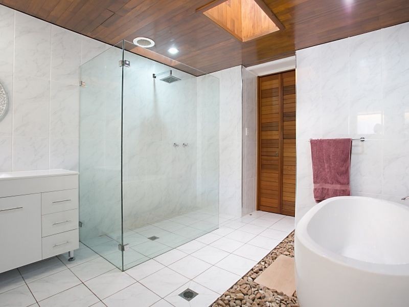 10 Barralong Street, Belmont North NSW 2280