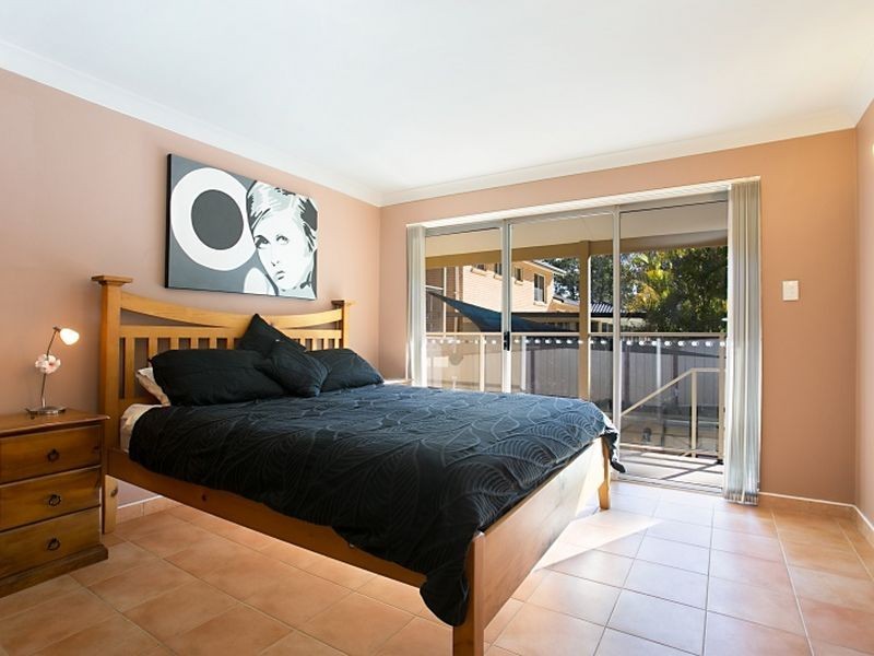 10 Barralong Street, Belmont North NSW 2280