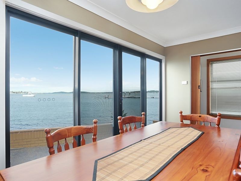 32 Ross Street, Belmont NSW 2280