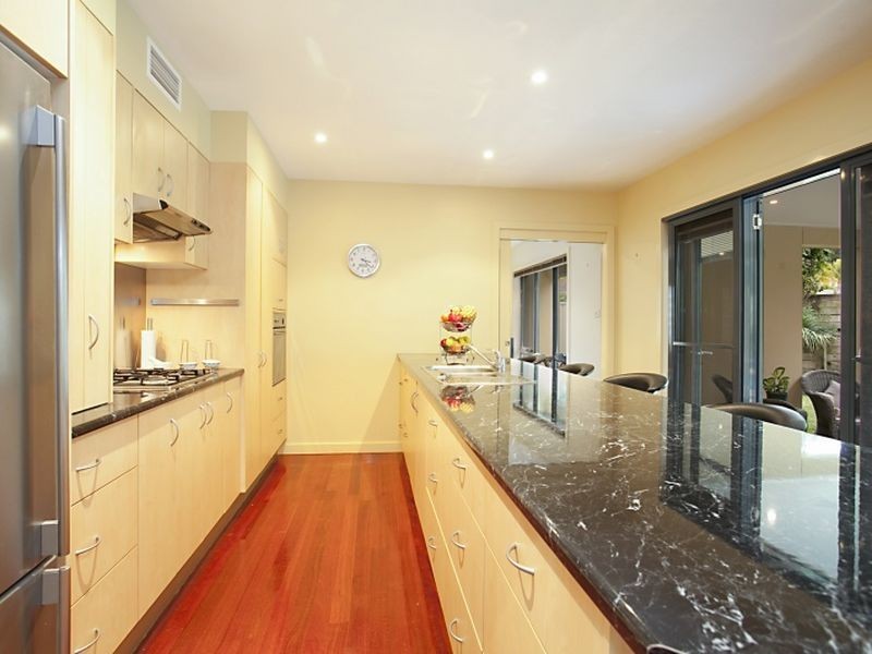 9 Dwyer Chase, Eleebana NSW 2282