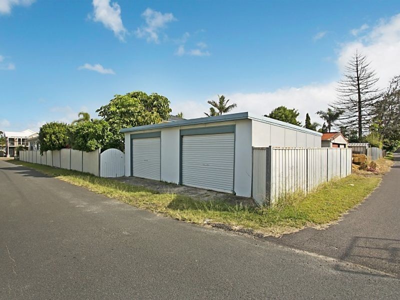 33a Dodds Street, Redhead NSW 2290