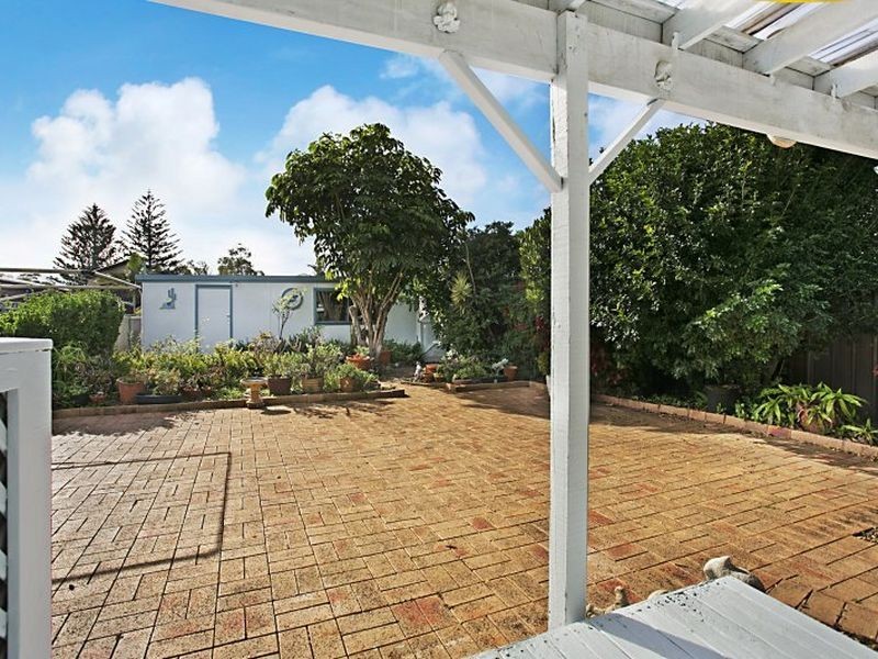 33a Dodds Street, Redhead NSW 2290