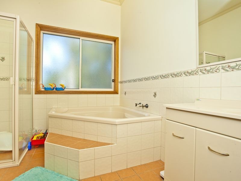 10 Teresa Close, Floraville NSW 2280