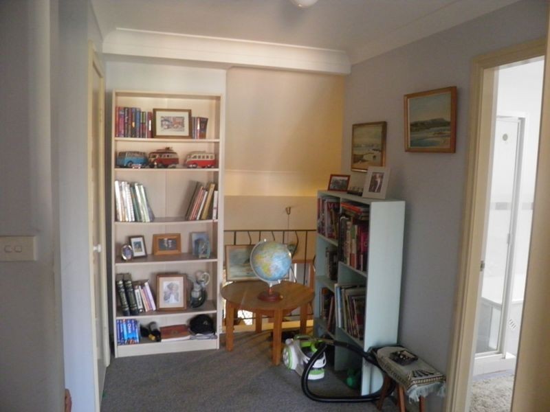 10/25-31 Haddon Crescent, Marks Point NSW 2280