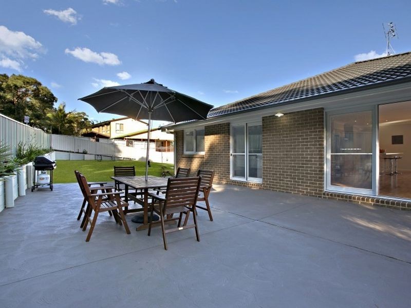 8 Sugarglider Court, Belmont NSW 2280