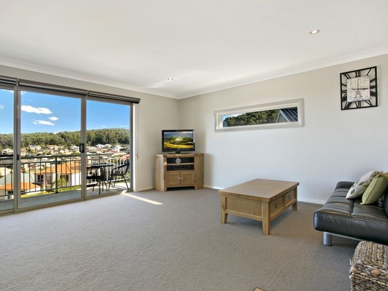 8 Sugarglider Court, Belmont NSW 2280