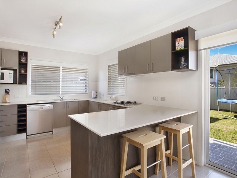 14 Siloam Drive, Belmont North NSW 2280