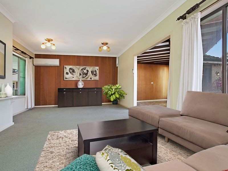 9 Mary Avenue, Belmont NSW 2280