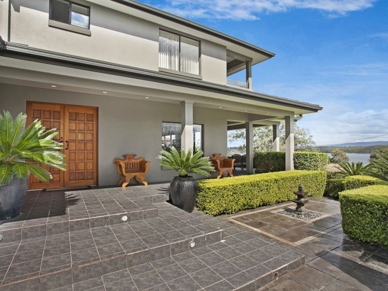 38 Pannamena Crescent, Eleebana NSW 2282