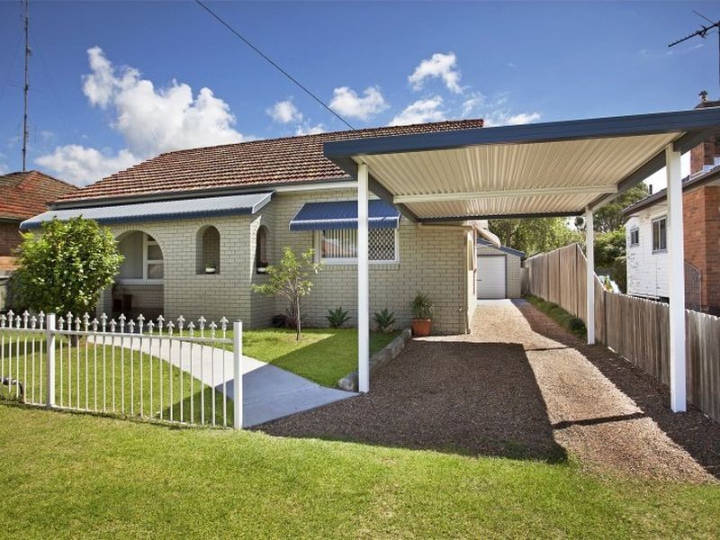 9 Hitchcock Avenue, Belmont NSW 2280