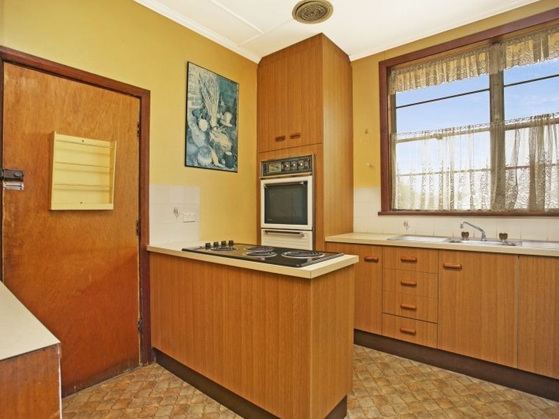 23 Deane Street, Belmont NSW 2280