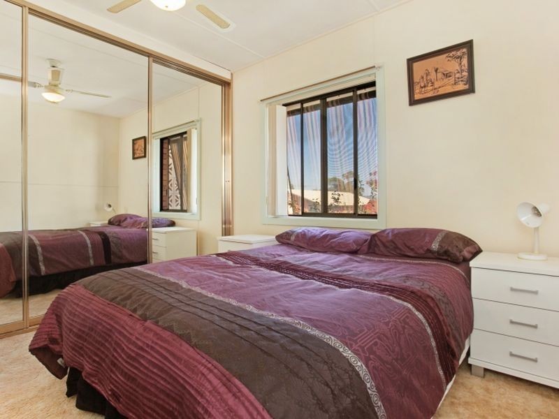 67 Yorston Street, Warners Bay NSW 2282