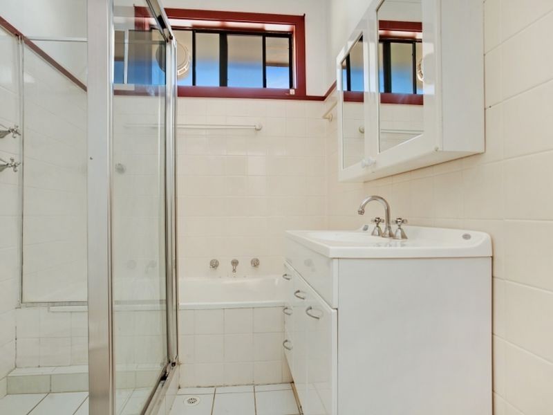 67 Yorston Street, Warners Bay NSW 2282