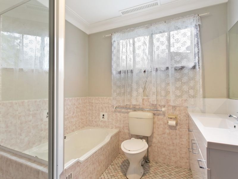 28 Leicester Avenue, Belmont North NSW 2280