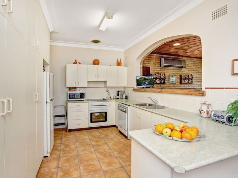 65 Buttaba Avenue, Belmont North NSW 2280