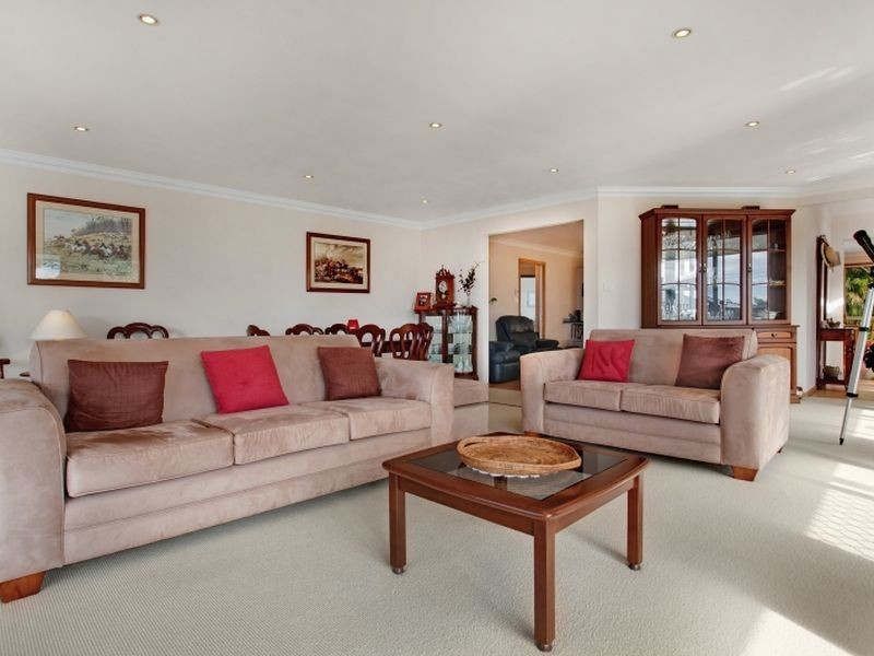 16 Twiston Street, Dudley NSW 2290