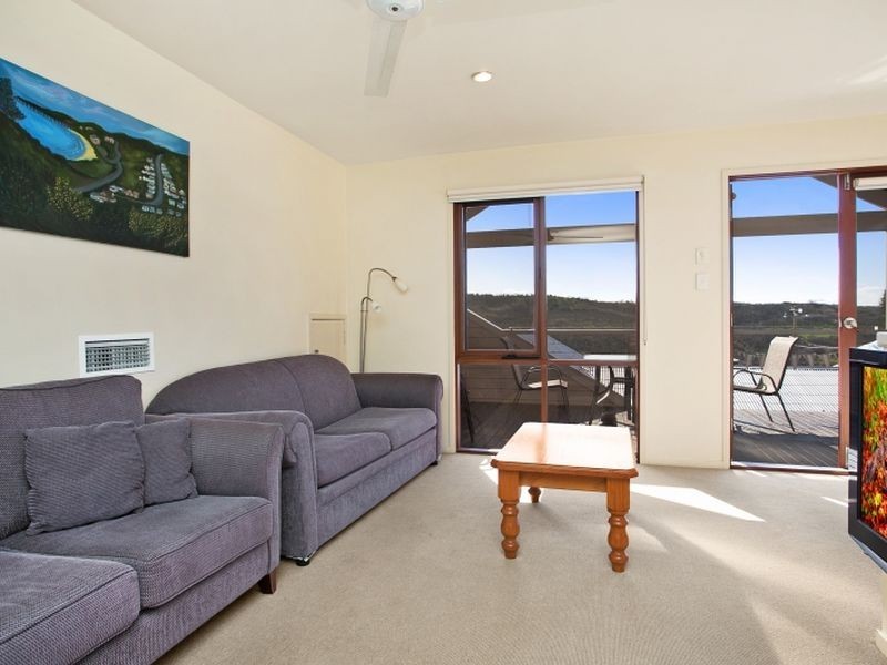 6a Clarke Street, Catherine Hill Bay NSW 2281