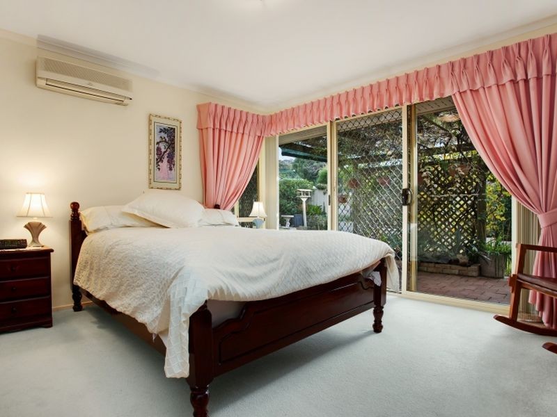 26 Seafarer Close, Belmont NSW 2280