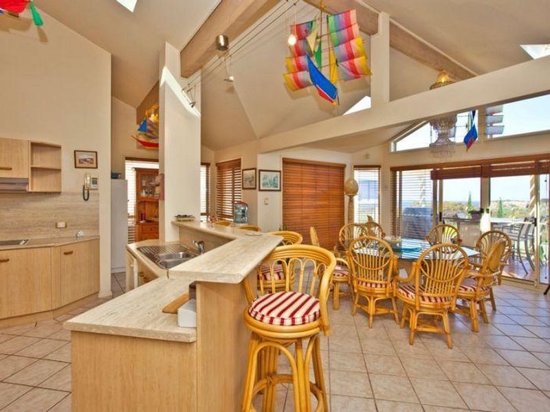 12 Seacliff Place, Caves Beach NSW 2281