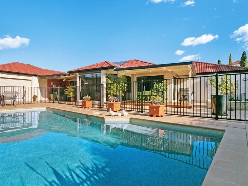 9 Topgallant Way, Belmont NSW 2280