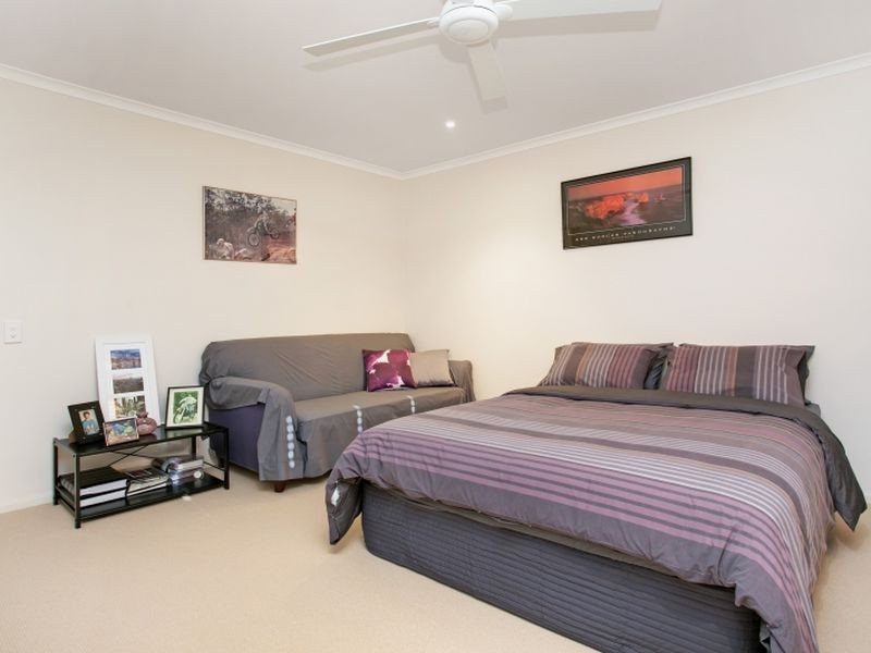 9 Topgallant Way, Belmont NSW 2280