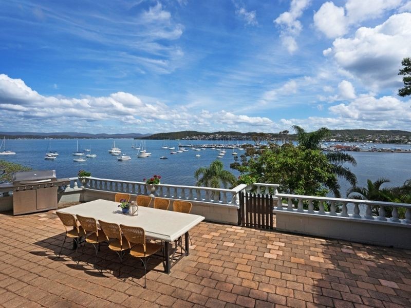 26 Bellevue Road, Belmont NSW 2280