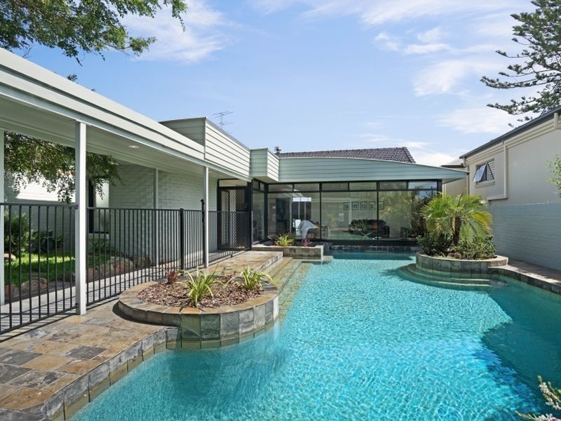 26 Bellevue Road, Belmont NSW 2280