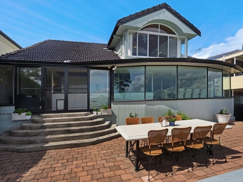 26 Bellevue Road, Belmont NSW 2280