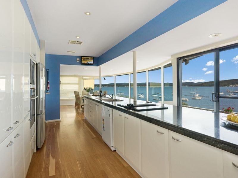 26 Bellevue Road, Belmont NSW 2280