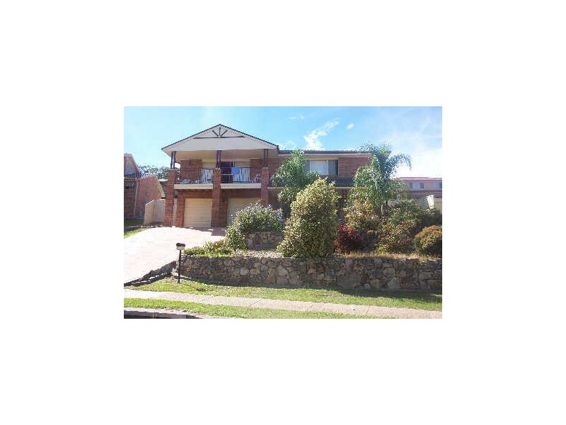 11 Ridgewood Crescent, Eleebana NSW 2282