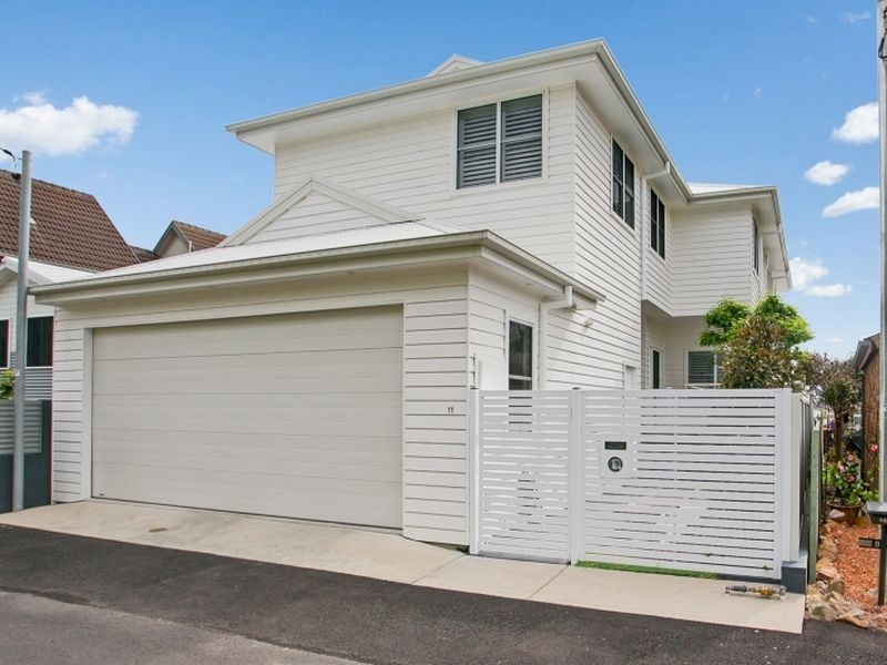 11 New Street, Belmont South NSW 2280
