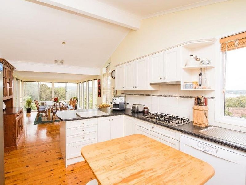 70 Croft Road, Eleebana NSW 2282