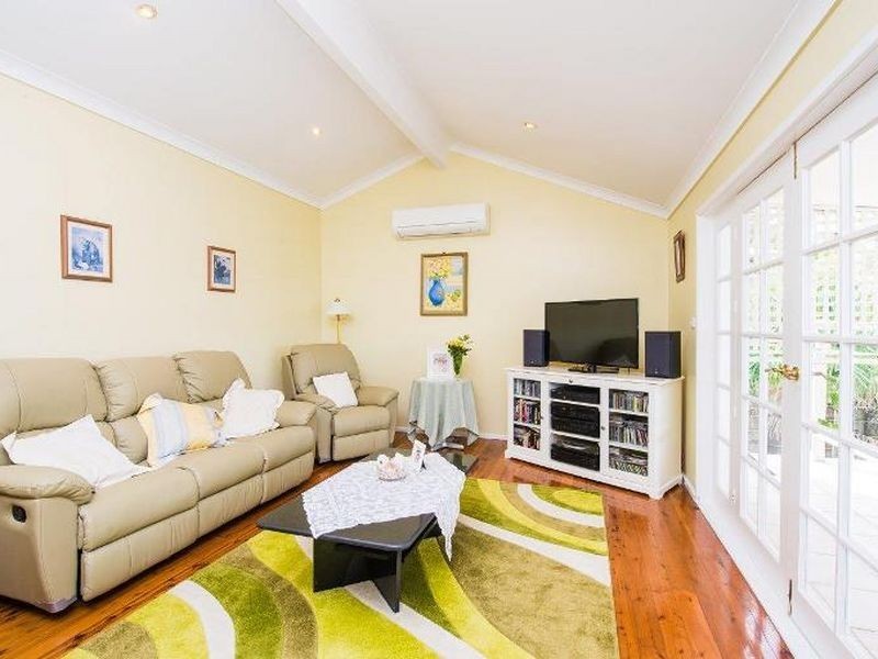 70 Croft Road, Eleebana NSW 2282