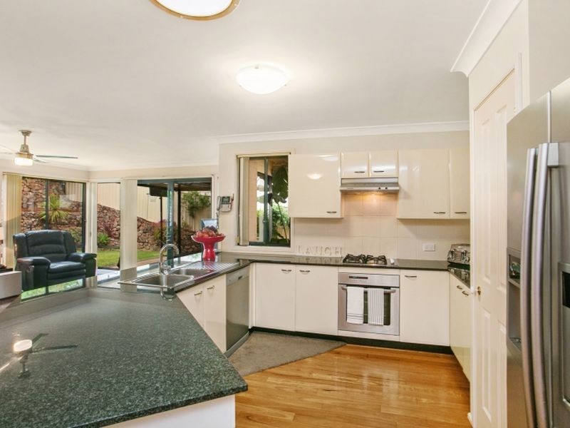 11 Whipbird Way, Belmont NSW 2280