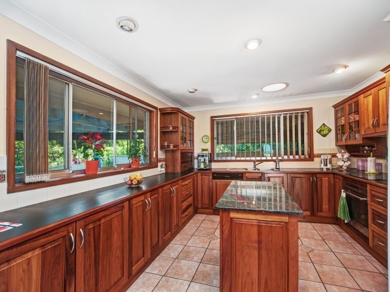 1 Haig Street, Belmont NSW 2280