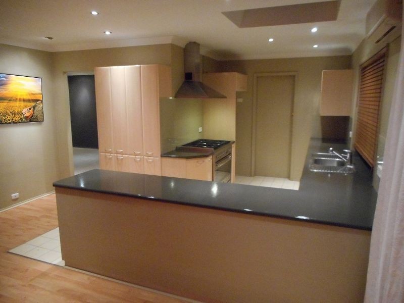 4 Pendeen Close, Belmont North NSW 2280