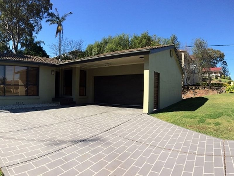 4 Pendeen Close, Belmont North NSW 2280