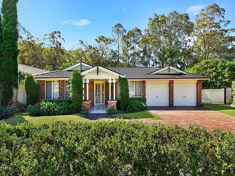 4 Genoa Close, Belmont NSW 2280