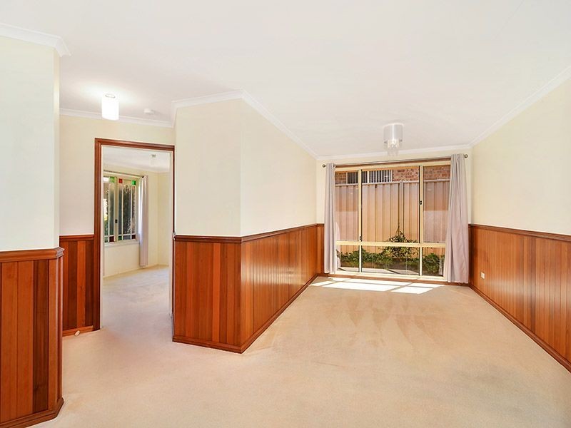4 Genoa Close, Belmont NSW 2280