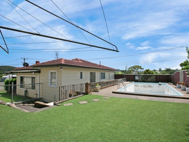2 Tomaga Parade, Mount Hutton NSW 2290