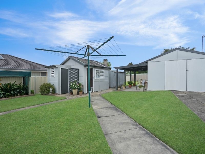 9 Henry Street, Belmont NSW 2280