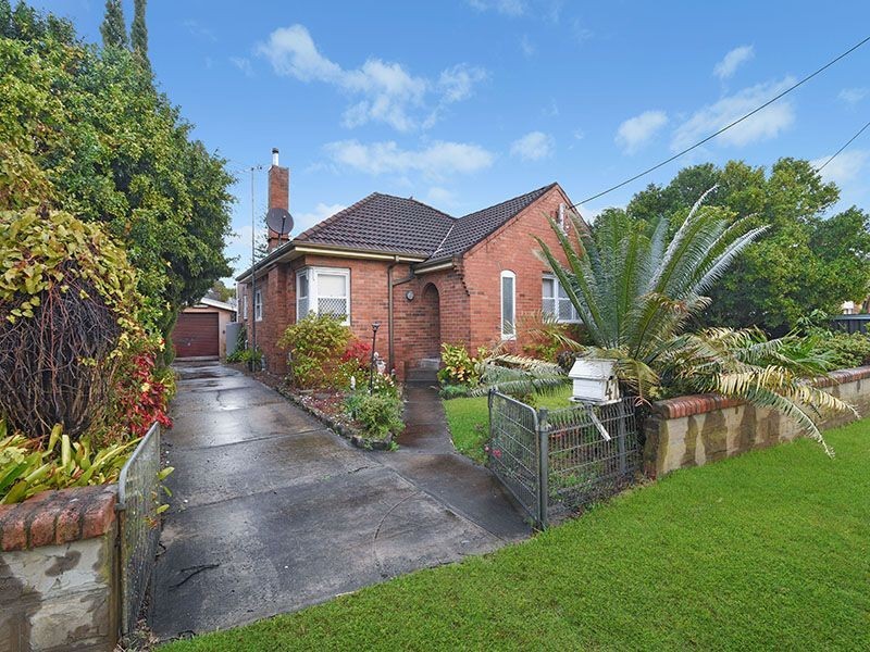 47 Docker Street, Marks Point NSW 2280