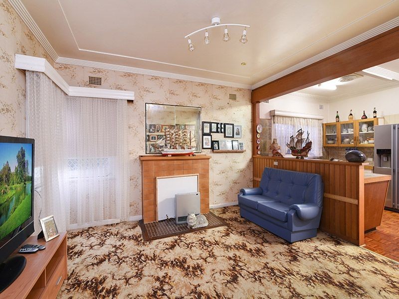 47 Docker Street, Marks Point NSW 2280